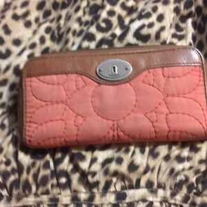 Fossil wallet